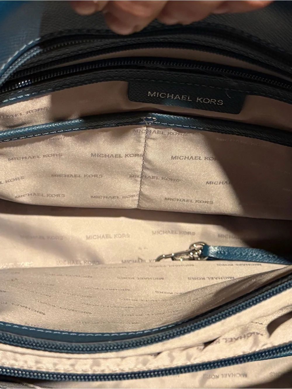 Michael Kors signature mk